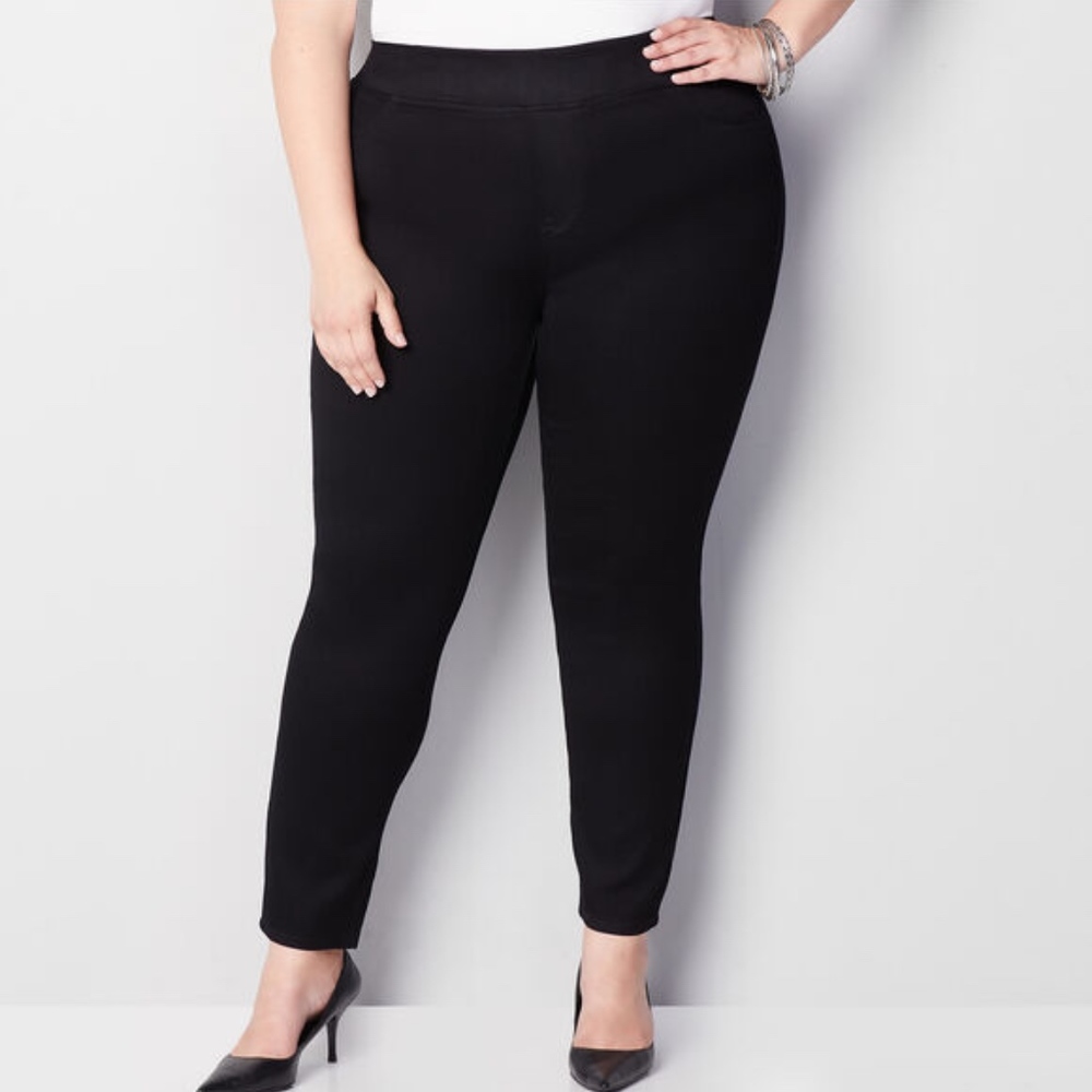 Avenue Black Pull-On Butter Denim Skinny Jeans NWT